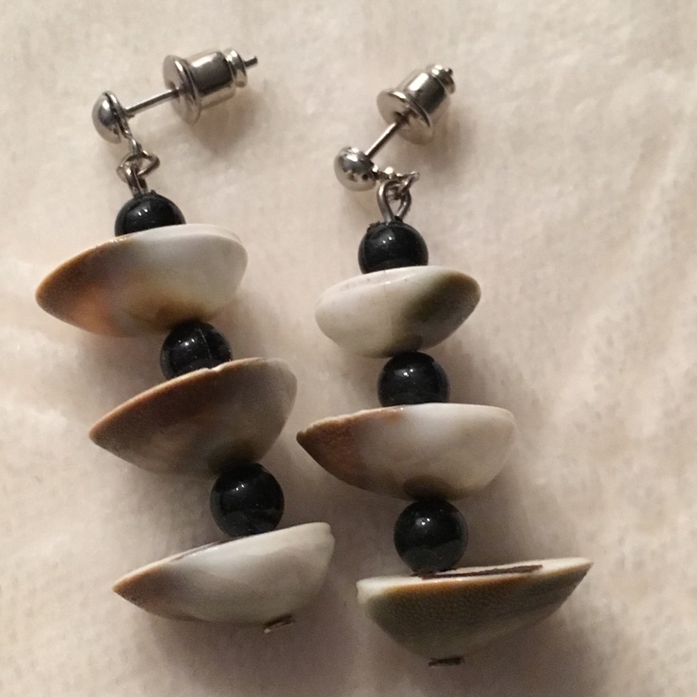 🌺 3 for $10 Earrings 🌺